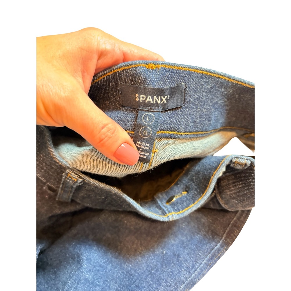 Spanx Flare Jeans Womens Large Dark Blue High Rise Pull On Stretch Denim - Picture 3 of 4